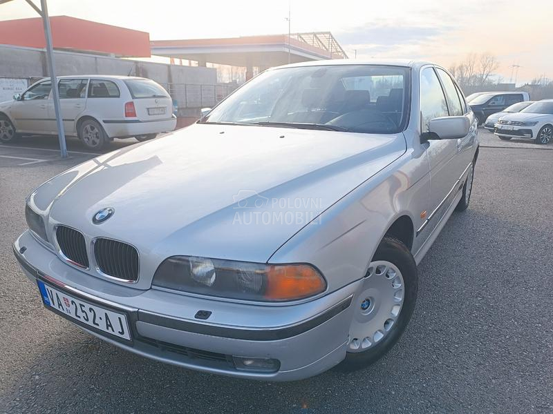 BMW 520 