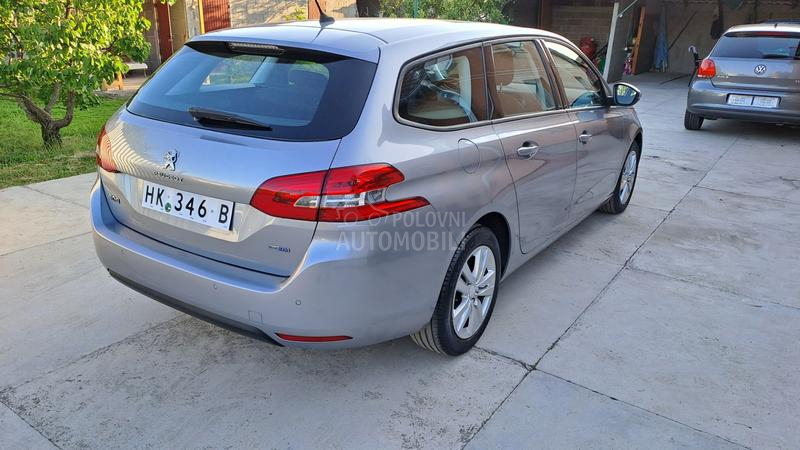 Peugeot 308 1,6 blu hdi