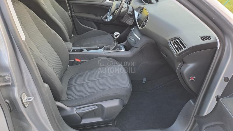 Peugeot 308 1,6 blu hdi