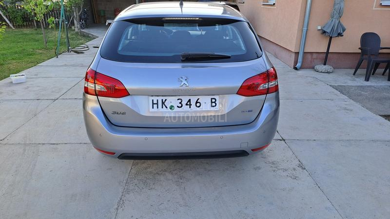 Peugeot 308 1,6 blu hdi