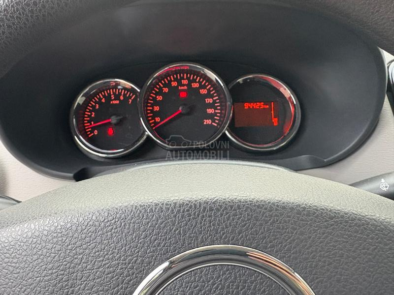 Dacia Lodgy 1.2 TCe 115 Nav.i CH