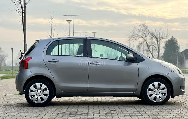 Toyota Yaris 1.0