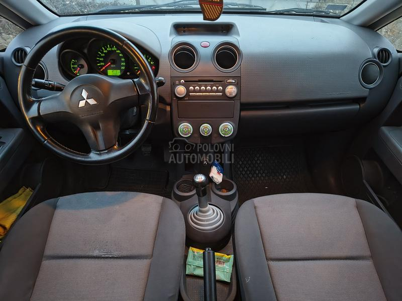 Mitsubishi Colt 
