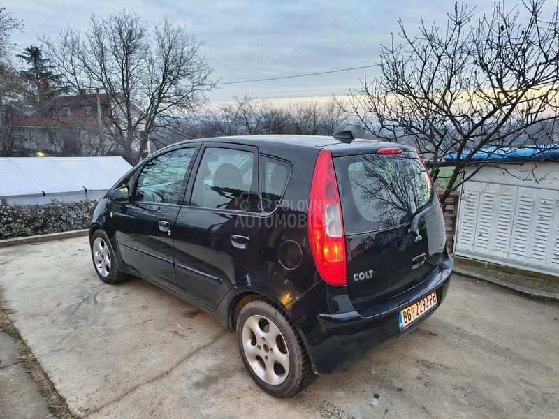 Mitsubishi Colt 