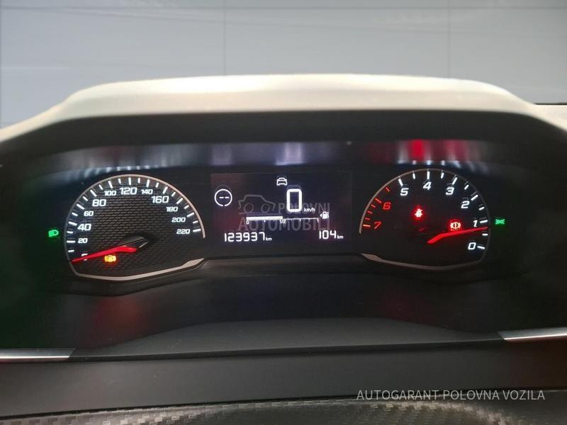 Peugeot 208 1.2 PREMIUM PACK