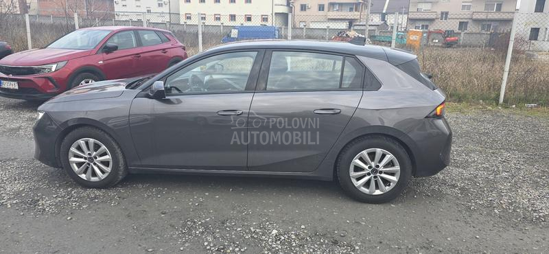 Opel Astra L 