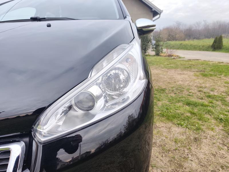 Peugeot 208 ALLURE /112 000/