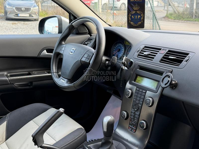 Volvo C30 R Design/1.6hdi/CH