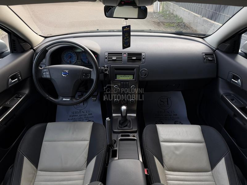 Volvo C30 R Design/1.6hdi/CH