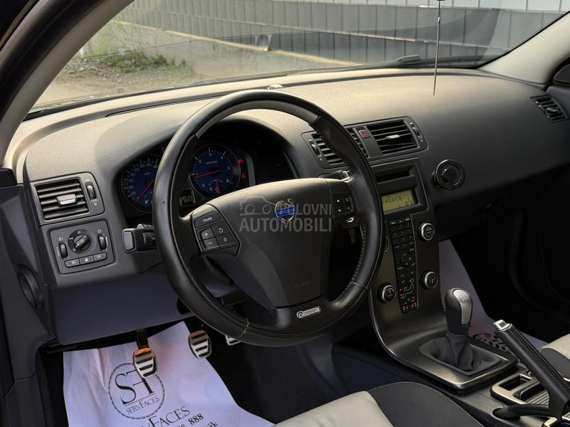 Volvo C30 R Design/1.6hdi/CH