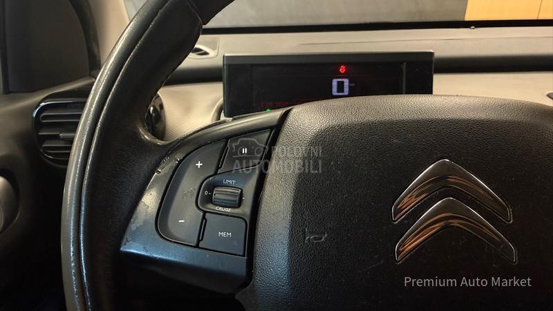 Citroen C4 Cactus //1.6 HDI/KAM/NOV