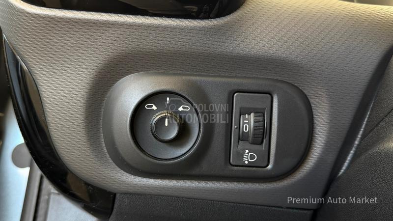 Citroen C4 Cactus //1.6 HDI/KAM/NOV