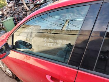 Prednje levo staklo za Volkswagen Golf 6