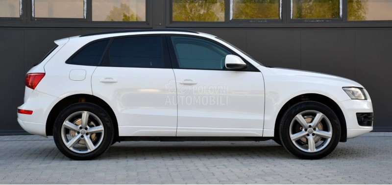 Audi Q5 2.0TDI/S-TRONIC /N0V