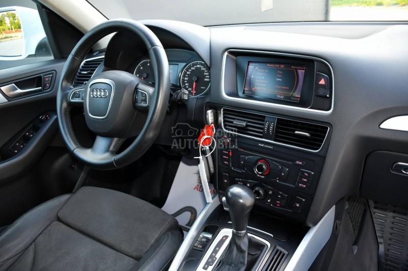 Audi Q5 2.0TDI/S-TRONIC /N0V