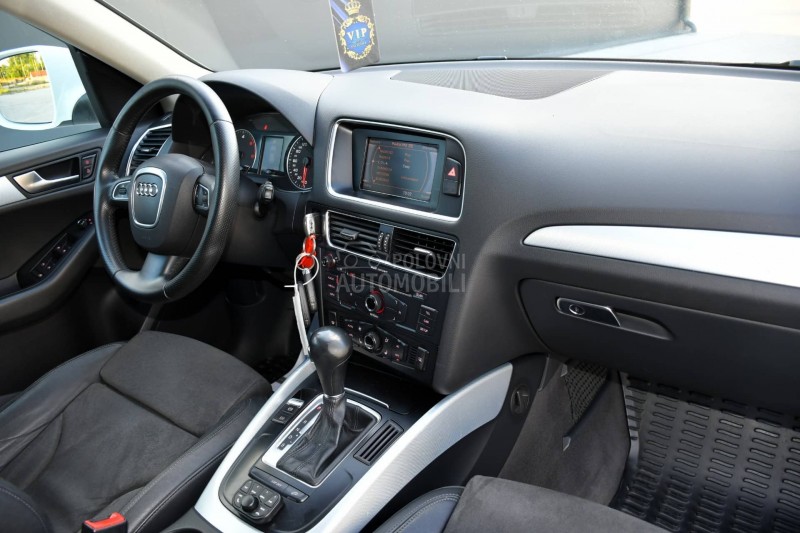 Audi Q5 2.0TDI/S-TRONIC /N0V