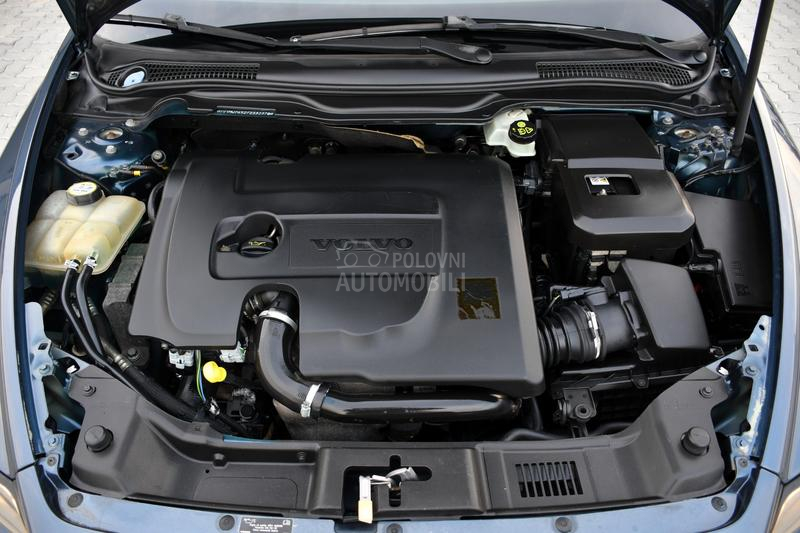 Volvo V50 1.6 D / ODLIČAN / CH