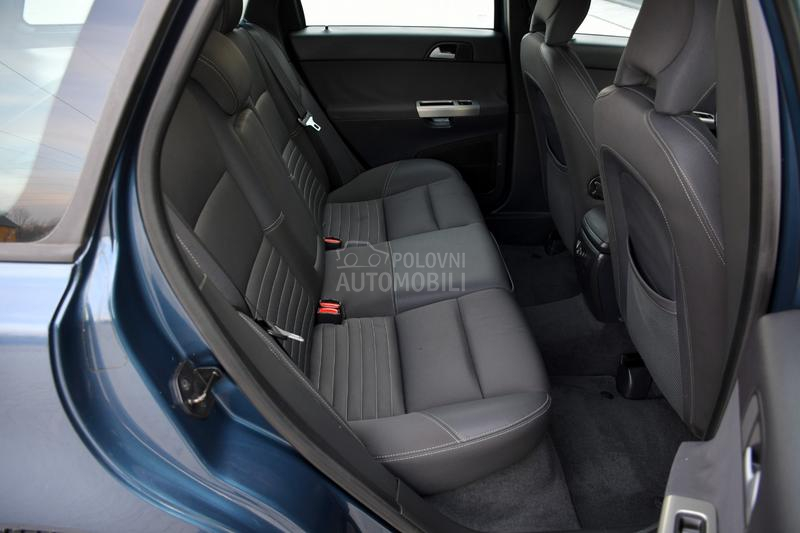 Volvo V50 1.6 D / ODLIČAN / CH