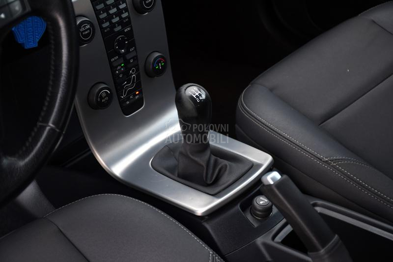 Volvo V50 1.6 D / ODLIČAN / CH