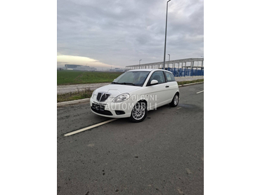 Lancia Ypsilon 