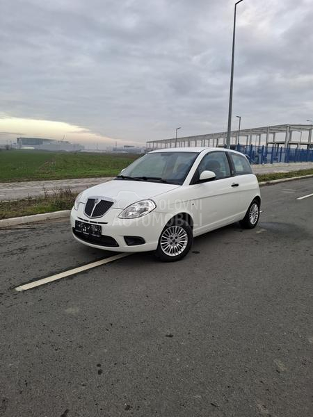 Lancia Ypsilon 