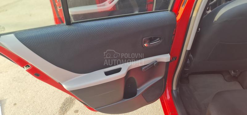 Toyota Yaris 1.33 VVTI