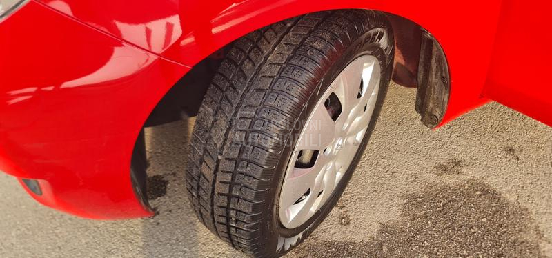 Toyota Yaris 1.33 VVTI