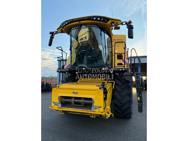New Holland CR 8.90
