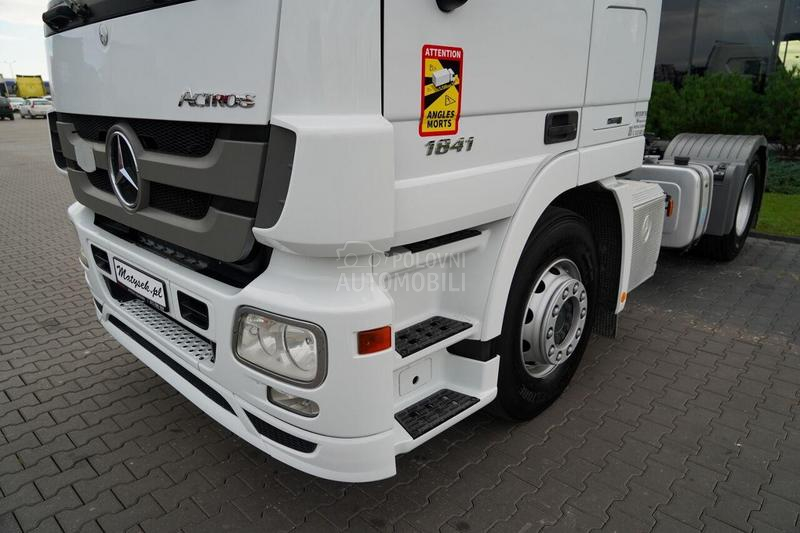 Mercedes Benz Tegljač/IMP3061