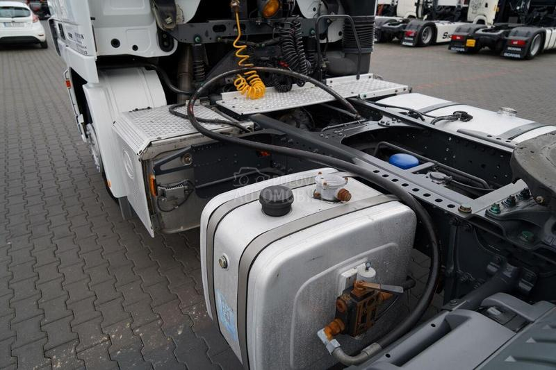 Mercedes Benz Tegljač/IMP3061