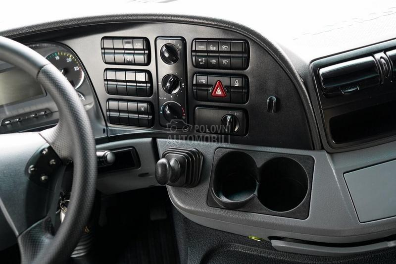 Mercedes Benz Tegljač/IMP3061