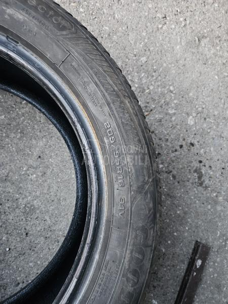 Goodyear 205/55 R16 Zimska