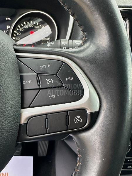 Jeep Compass 2.0MJET LIMITED N0V