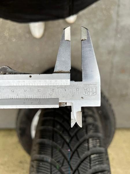 Semperit 195/65 R15 Zimska