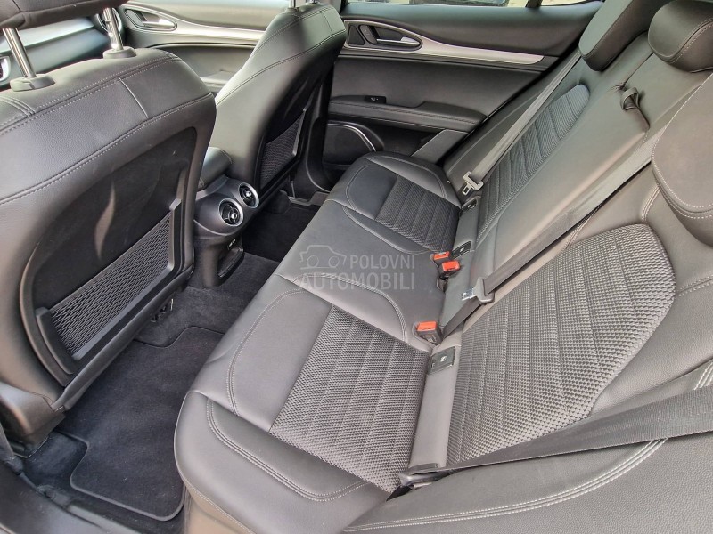 Alfa Romeo Stelvio 2.2D Q4 TURBO SPRINT