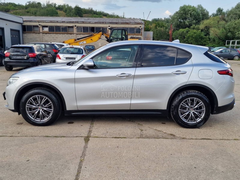 Alfa Romeo Stelvio 2.2D Q4 TURBO SPRINT