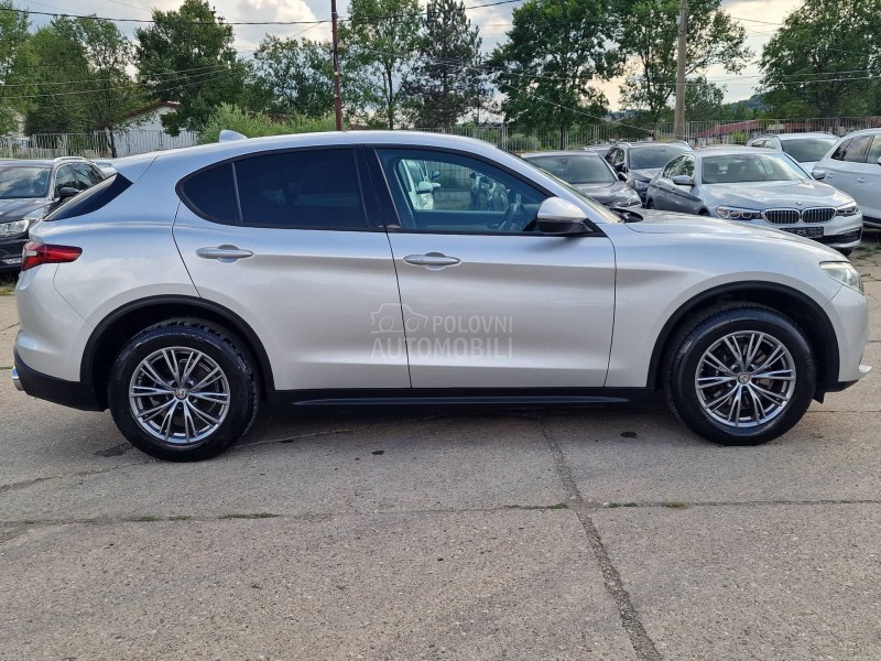 Alfa Romeo Stelvio 2.2D Q4 TURBO SPRINT