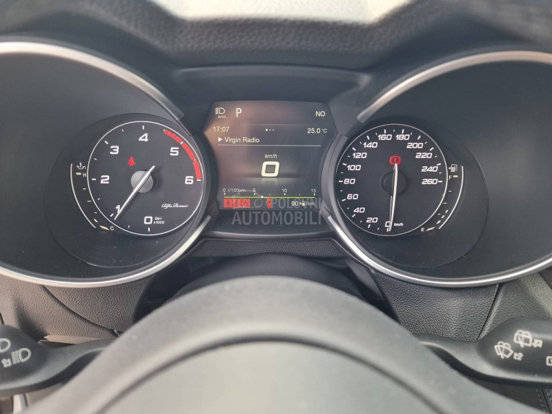 Alfa Romeo Stelvio 2.2D Q4 TURBO SPRINT