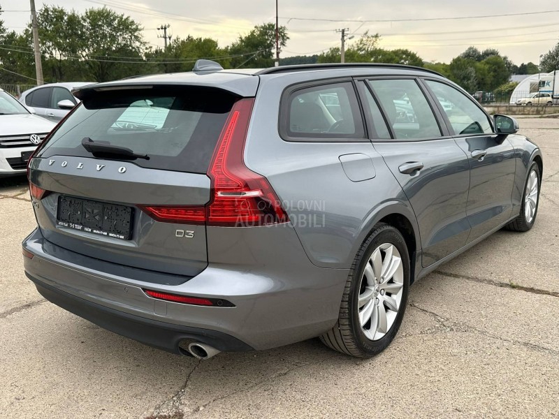 Volvo V60 2.0D MOMENTUM