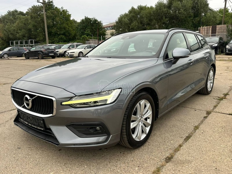 Volvo V60 2.0D MOMENTUM