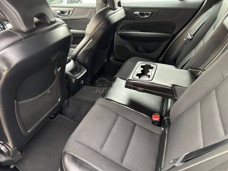 Volvo V60 2.0D MOMENTUM