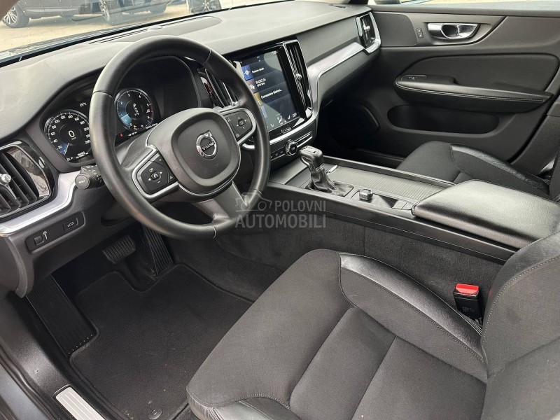 Volvo V60 2.0D MOMENTUM