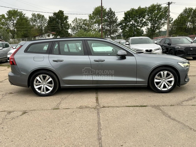 Volvo V60 2.0D MOMENTUM
