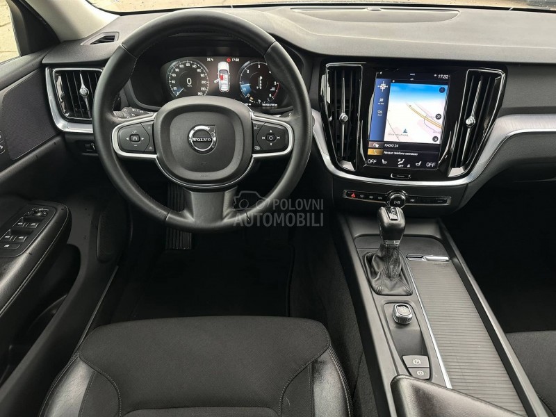 Volvo V60 2.0D MOMENTUM