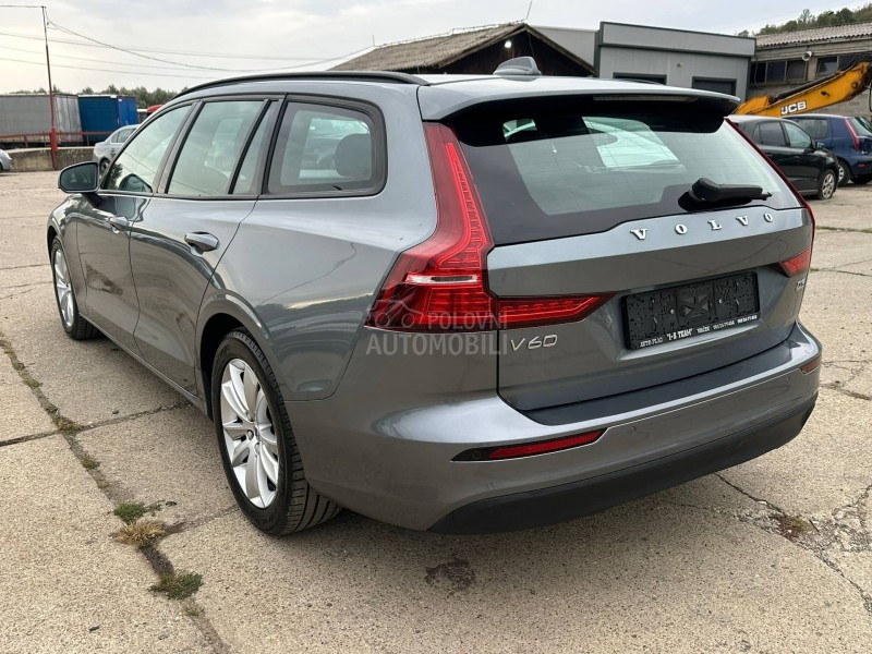 Volvo V60 2.0D MOMENTUM