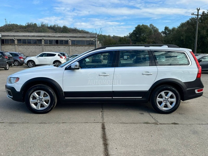 Volvo XC70 2.0D3 MOMENTUM N0V