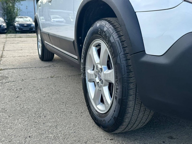 Volvo XC70 2.0D3 MOMENTUM N0V