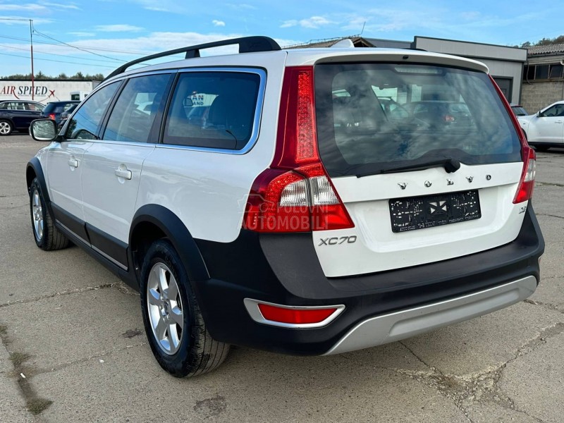 Volvo XC70 2.0D3 MOMENTUM N0V