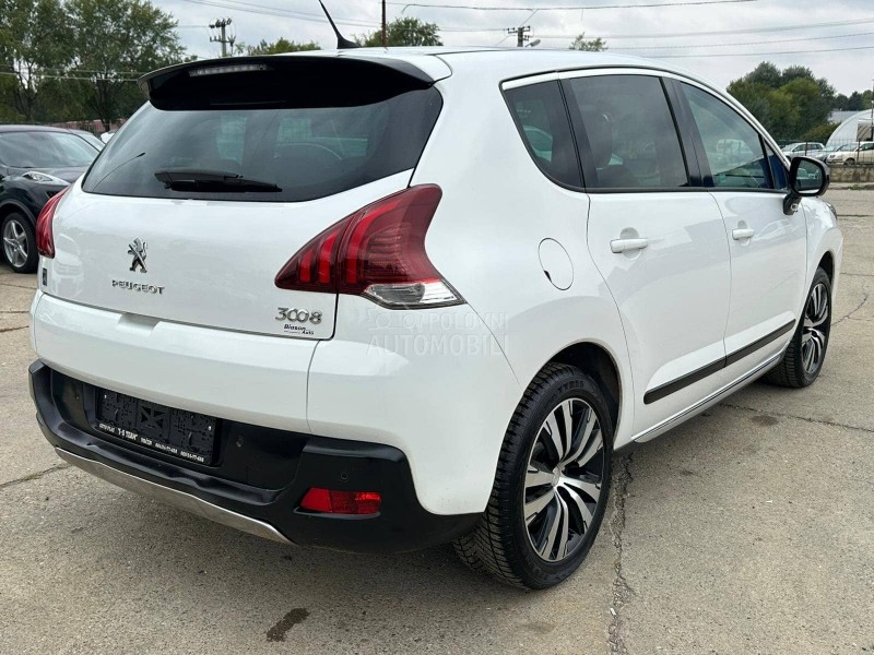 Peugeot 3008 2.0HDI HYBRID4 N O V