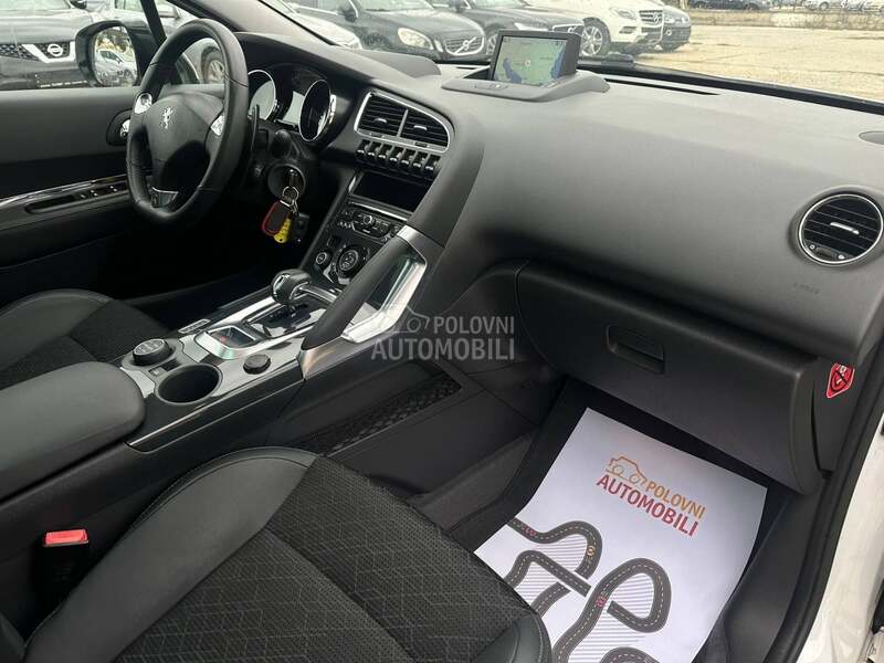Peugeot 3008 2.0HDI HYBRID4 N O V